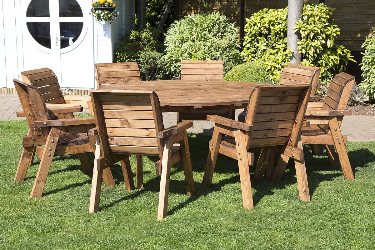 Solid Wood Round Garden Patio Table, Round Wood Garden Table And Chairs