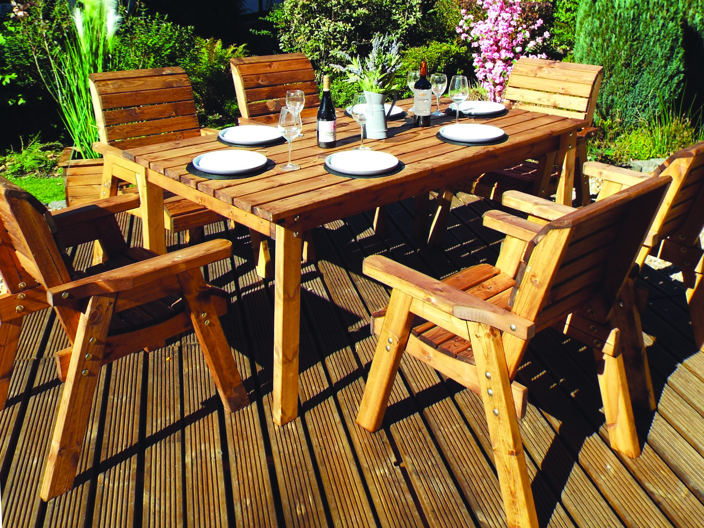 Six Seater Solid Wood Rectangular Lg Garden / Patio Table and Chair Set